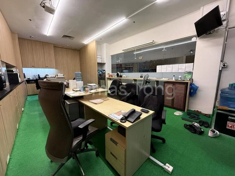 Office for Sale: High Street Centre - Image 1