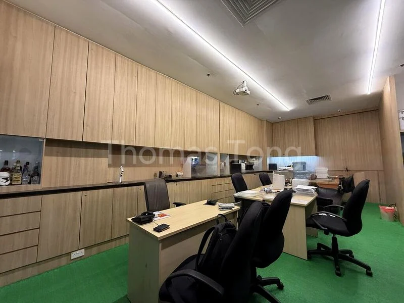 Office for Sale: High Street Centre - Image 3