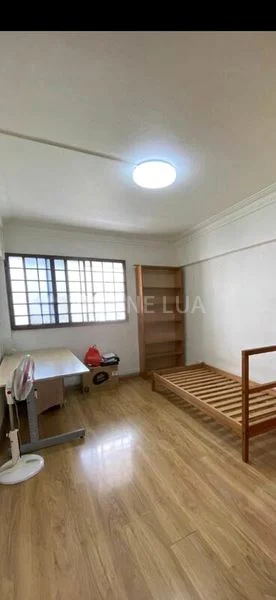 4 Room (4NG) HDB for Rent in  572 Ang Mo Kio Avenue 3 - Image 2