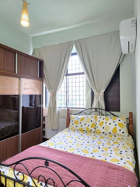 2 Bed Condo for Rent in Lakepoint Condominium - Image 4