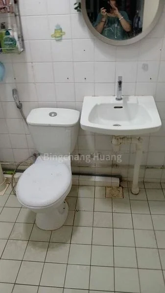 Common Room (HDB) for Rent in  969 Hougang Street 91 - Image 1