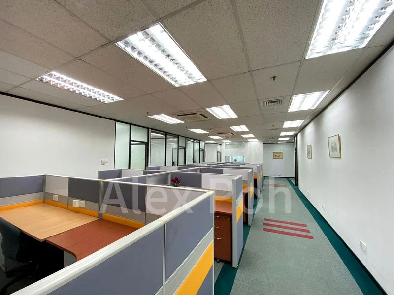 Office for Rent in Crystal Time Building - Image 4