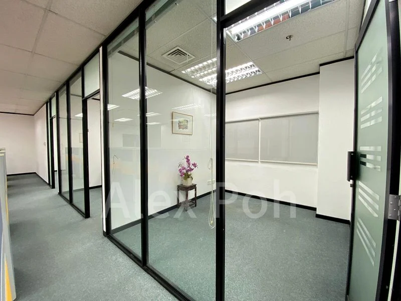 Office for Rent in Crystal Time Building - Image 8
