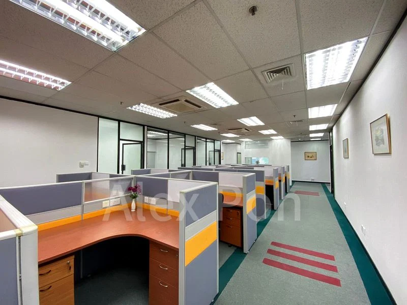 Office for Rent in Crystal Time Building - Image 5