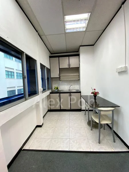 Office for Rent in Crystal Time Building - Image 12