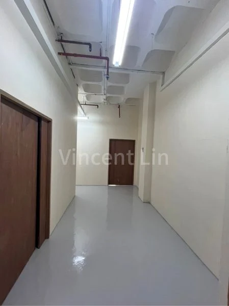 Light Industrial (B1) for Rent in  Hillview Building - Image 3