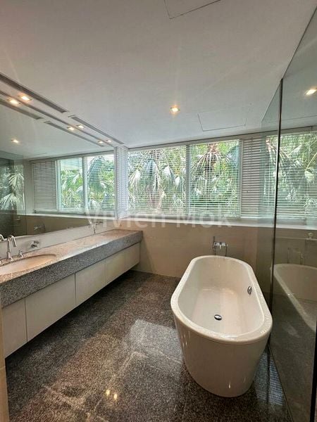 4 Bed Condo for Rent in  Grange Residences - Image 6