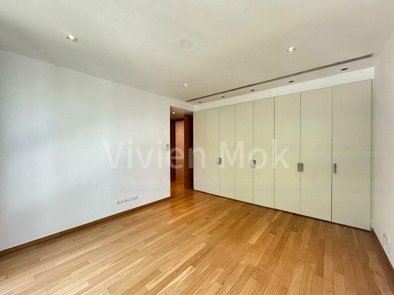 4 Bed Condo for Rent in  Grange Residences - Image 5