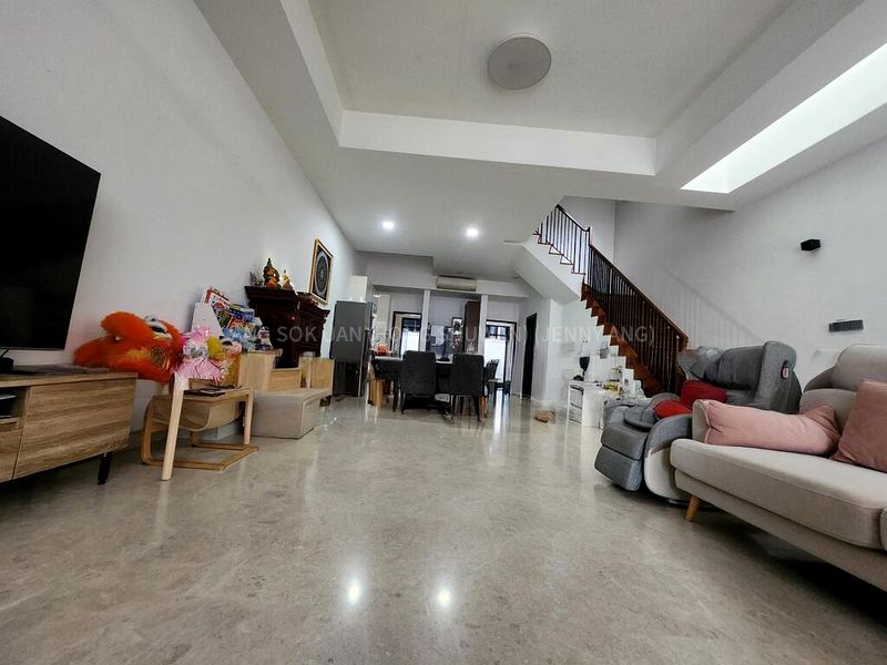 5 Bed Terraced House (Landed) for Sale in  Seletar Hills Estate - Image 3