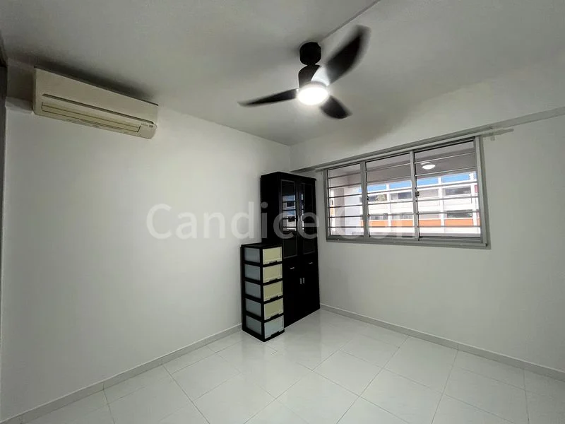 3 Room HDB for Rent in  868 Yishun Street 81 - Image 7