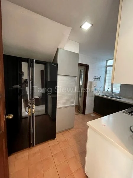 4 Bed Condo for Rent in  Robin Regalia - Image 12