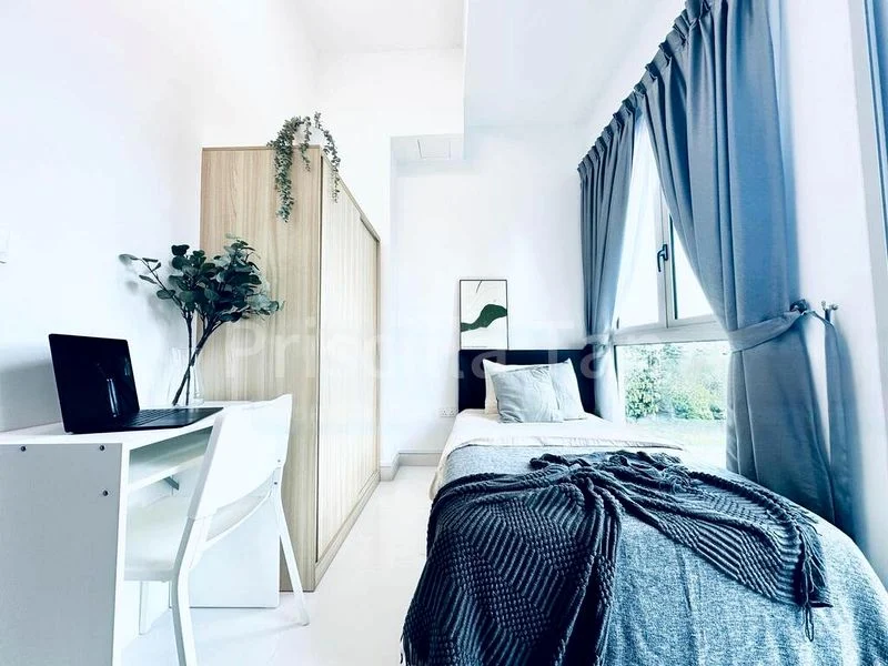 Room (Condo) for Rent in  Newest - Image 1