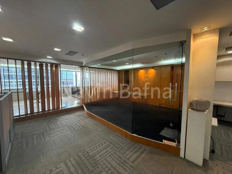 Office for Rent: International Plaza - Image 7