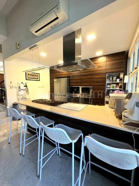 5 Bed Terraced House (Landed) for Sale in  Horizon Green - Image 4