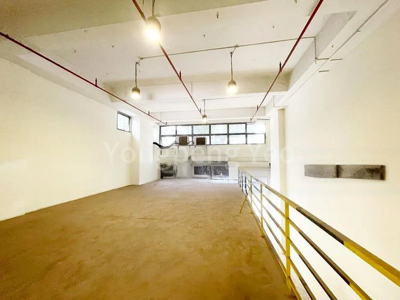 Light Industrial (B1) for Rent: Henderson Building - Image 4