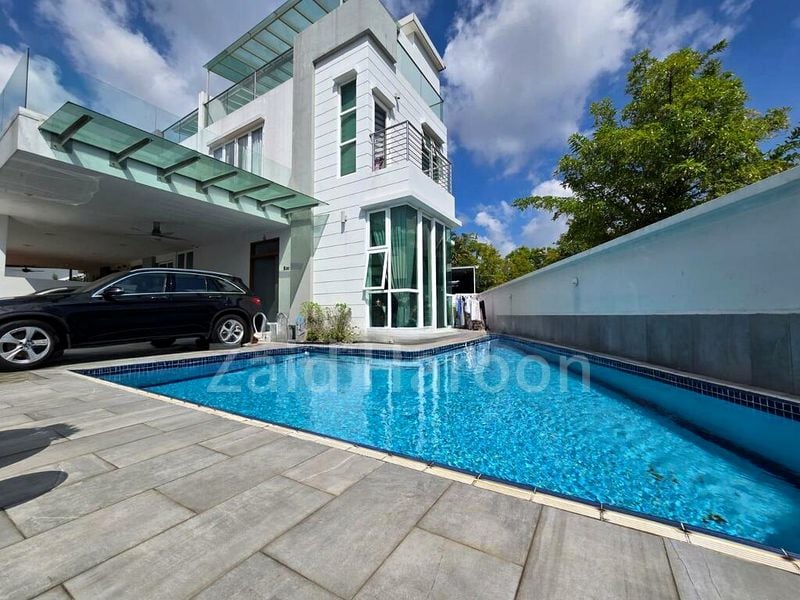 6 Bed Corner Terrace (Landed) for Sale in  Serangoon Garden Estate - Image 1