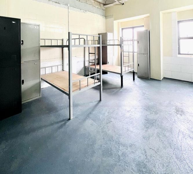 Factory / Workshop (B2) for Sale: Senoko Street, Industrial Complex, 5,500 Sq Ft - Image 1