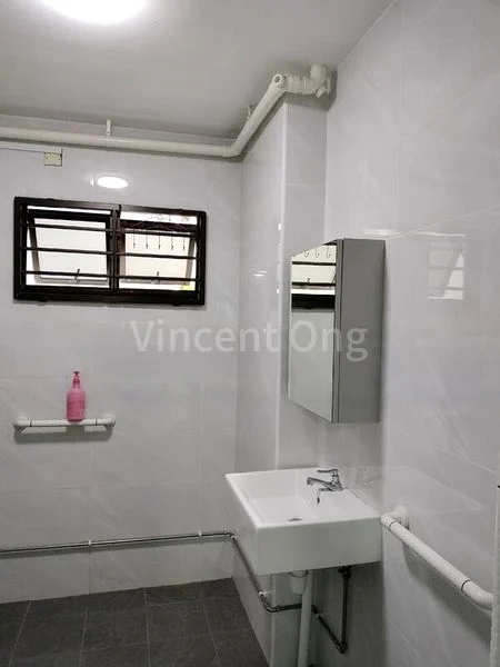 Master Room (HDB) for Rent in 359B Admiralty Drive - Image 6