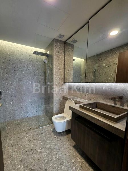 2 Bed Condo for Sale in  One Pearl Bank - Image 5