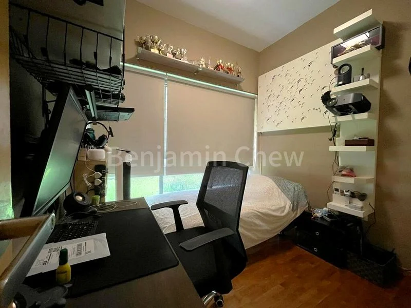 Premium HDB for Sale in  519B Tampines Central 8 - Image 3