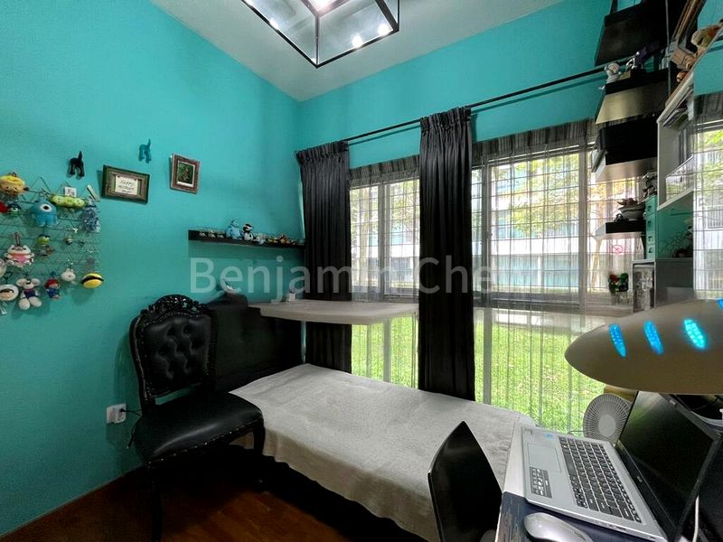 Premium HDB for Sale in  519B Tampines Central 8 - Image 4