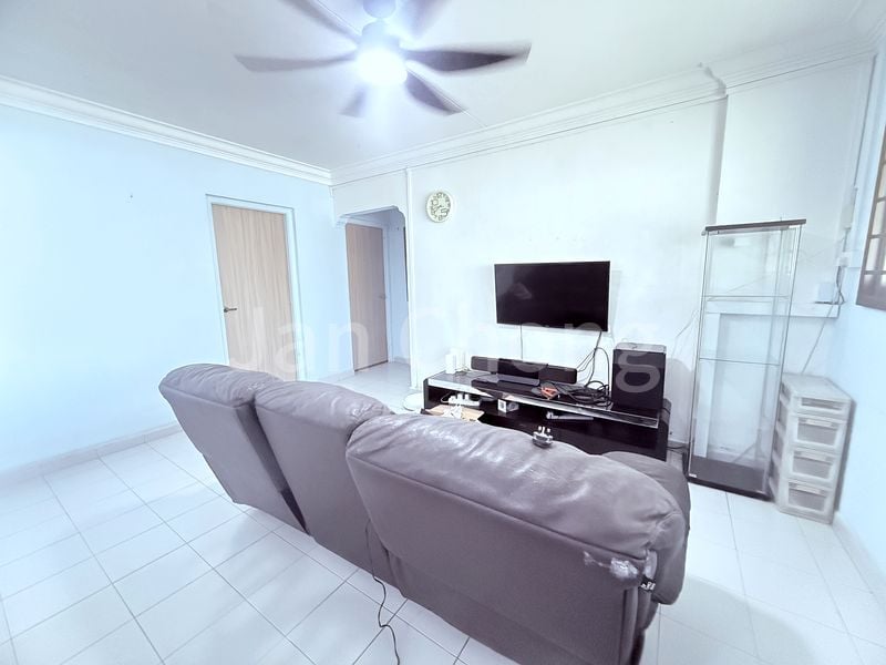 4 Room (4A) HDB for Rent in  749 Jurong West Street 73 - Image 1