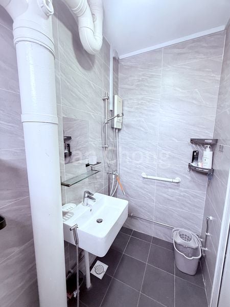 4 Room (4A) HDB for Rent in  749 Jurong West Street 73 - Image 3