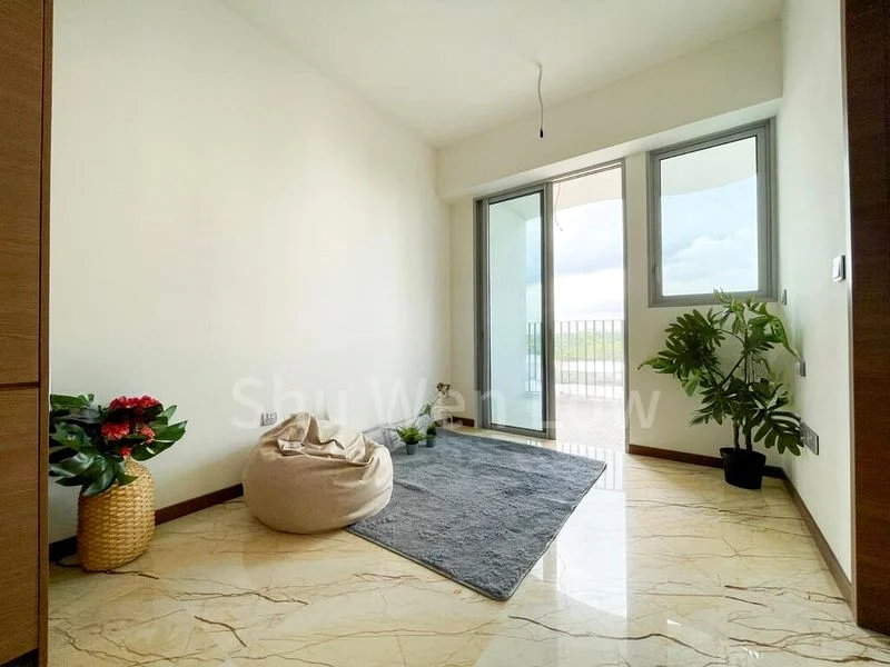 1 Bed Condo for Sale in  Queens Peak - Image 2