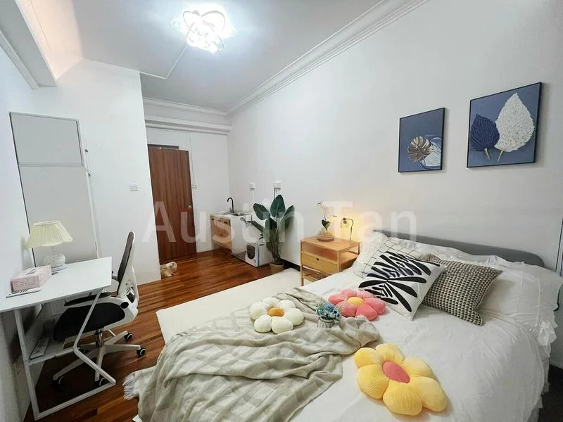 Master Room (Landed) for Rent in  Kew Vale - Image 2