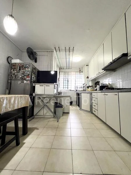 4 Room (4A) HDB for Sale in  322 Yishun Central - Image 5