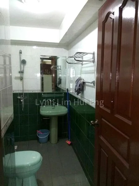 3 Bed Apartment (Condo) for Rent in  Melville Park - Image 3