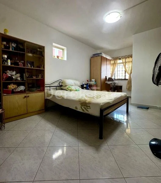 5 Room (5I) HDB for Sale in  462 Hougang Avenue 10 - Image 1