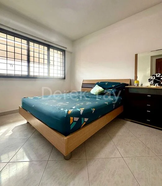 5 Room (5I) HDB for Sale in  462 Hougang Avenue 10 - Image 4