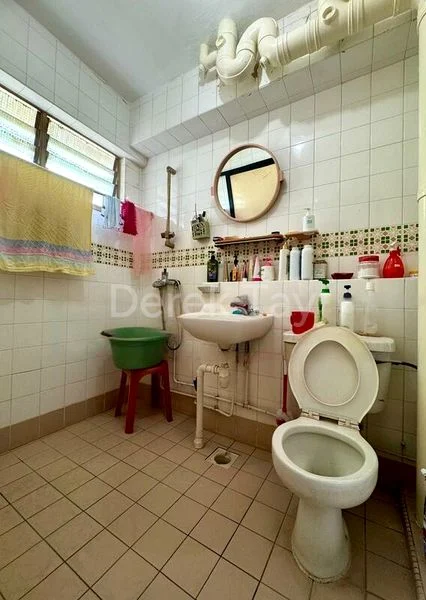 5 Room (5I) HDB for Sale in  462 Hougang Avenue 10 - Image 2