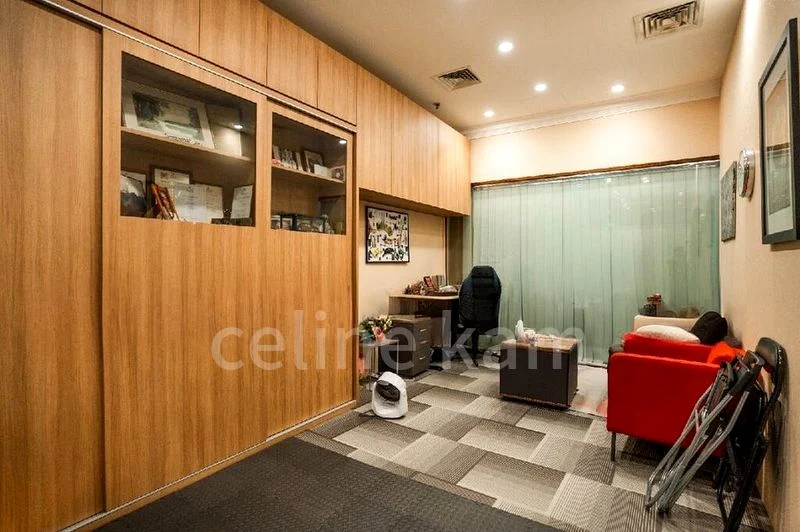 Office for Sale: High Street Plaza - Image 2