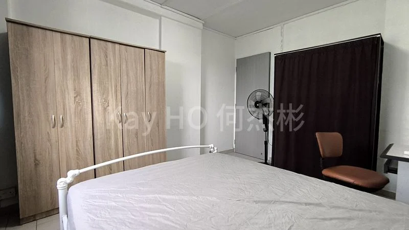 Common Room (HDB) for Rent in  434 Tampines Street 43 - Image 3