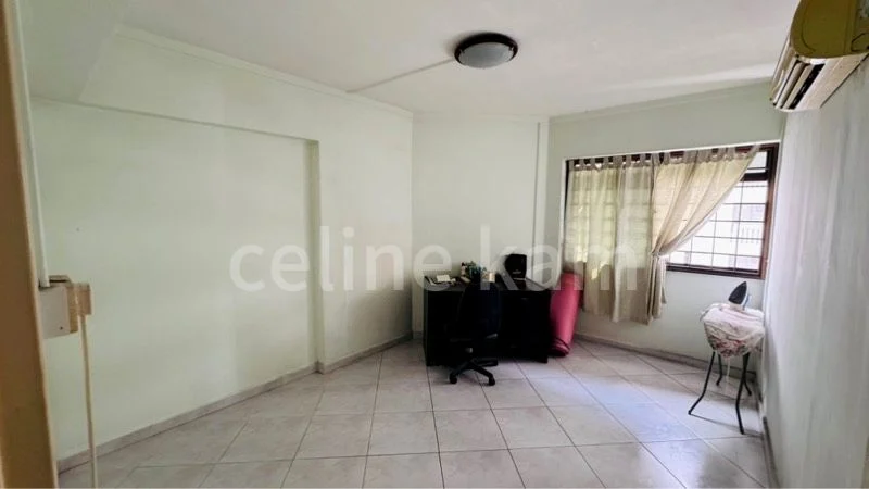 5 Room (5I) HDB for Sale in 228A Compassvale Walk - Image 1