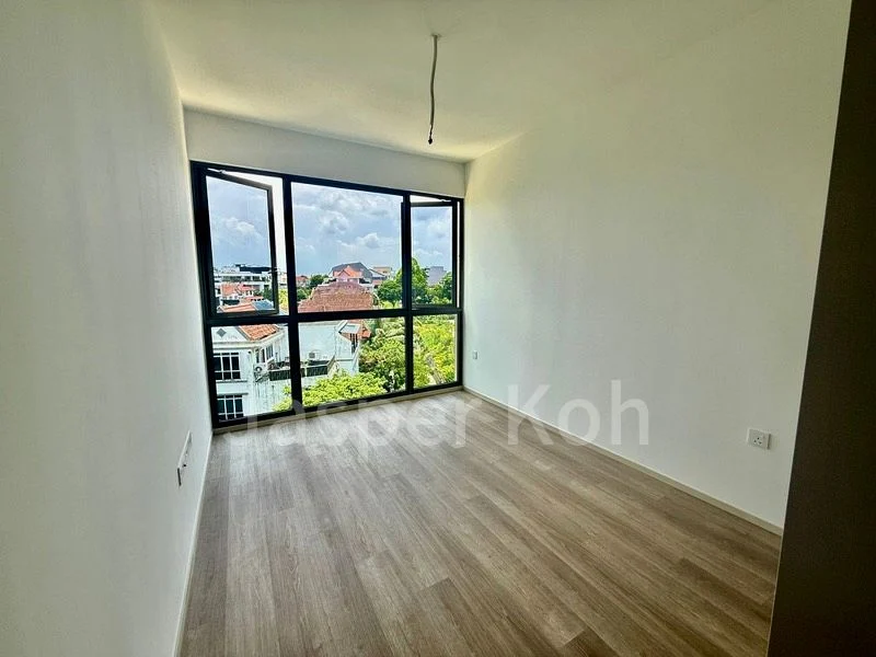 2 Bed Apartment (Condo) for Sale in The Watergardens At Canberra - Image 6