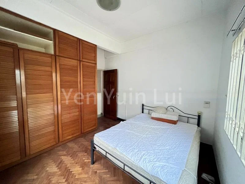 4 Bed Semi-Detached House (Landed) for Rent in Eng Kong Park - Image 2