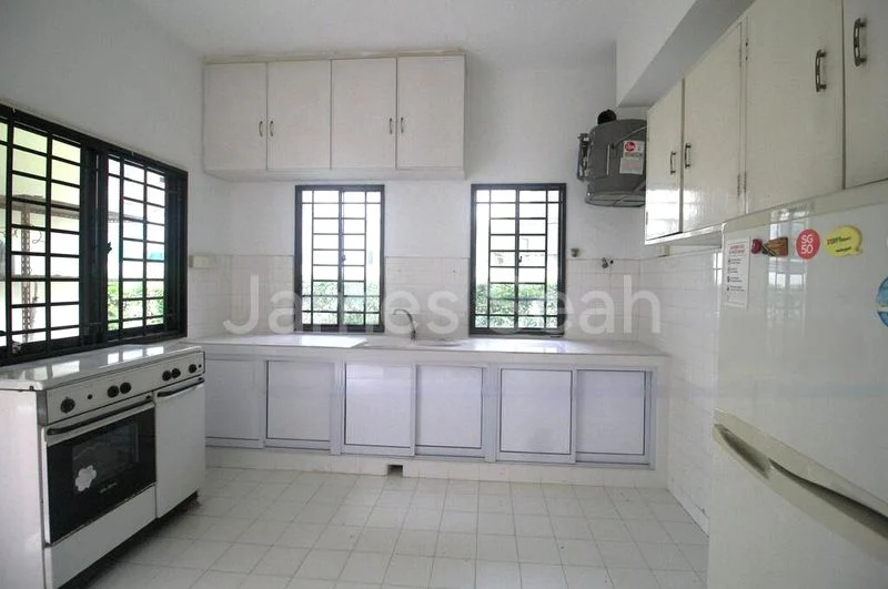 4 Bed Bungalow (Landed) for Sale in  Clementi Park - Image 10