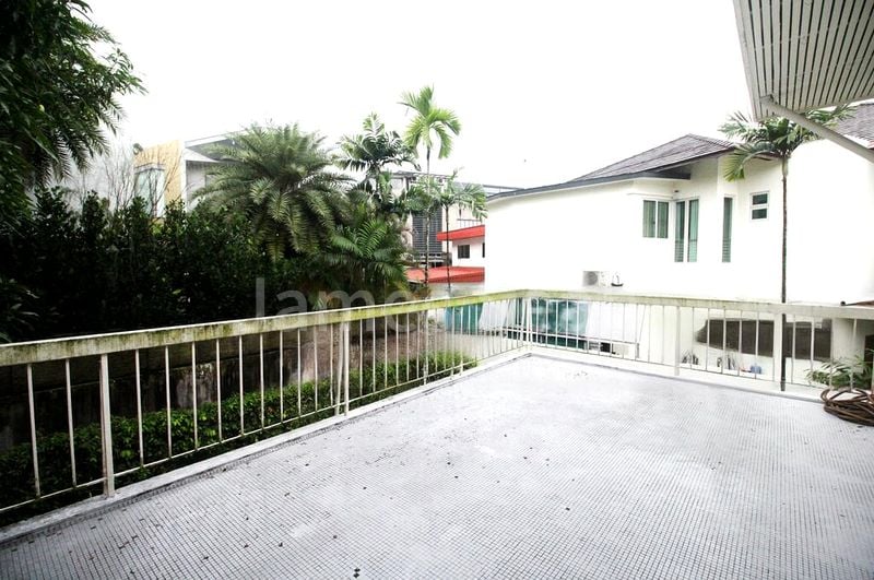 4 Bed Bungalow (Landed) for Sale in  Clementi Park - Image 2