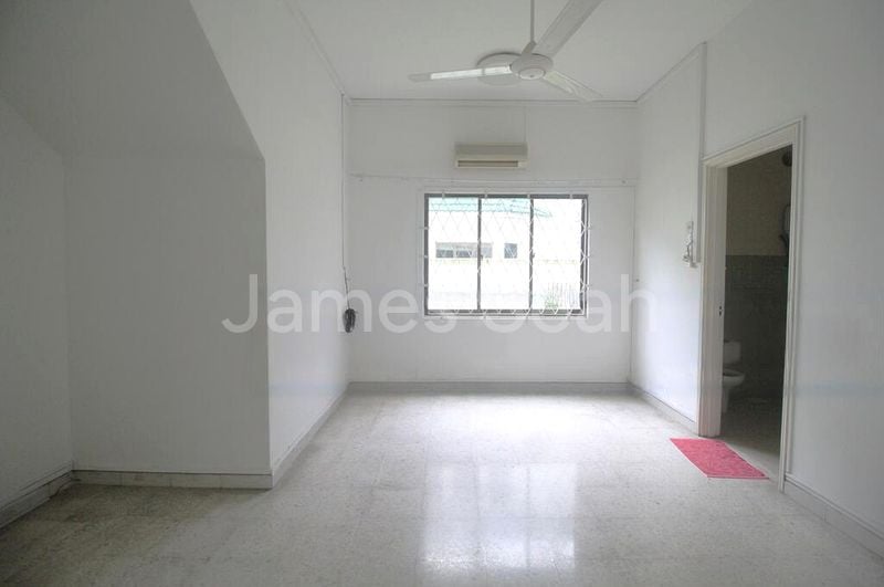4 Bed Bungalow (Landed) for Sale in  Clementi Park - Image 11