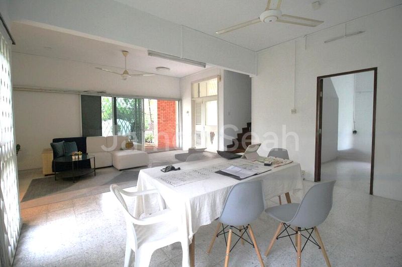 4 Bed Bungalow (Landed) for Sale in  Clementi Park - Image 6