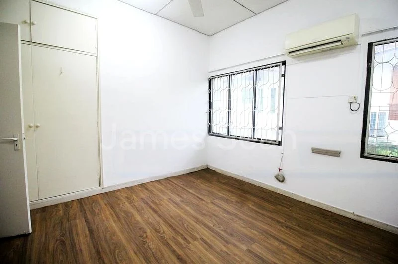 4 Bed Bungalow (Landed) for Sale in  Clementi Park - Image 8