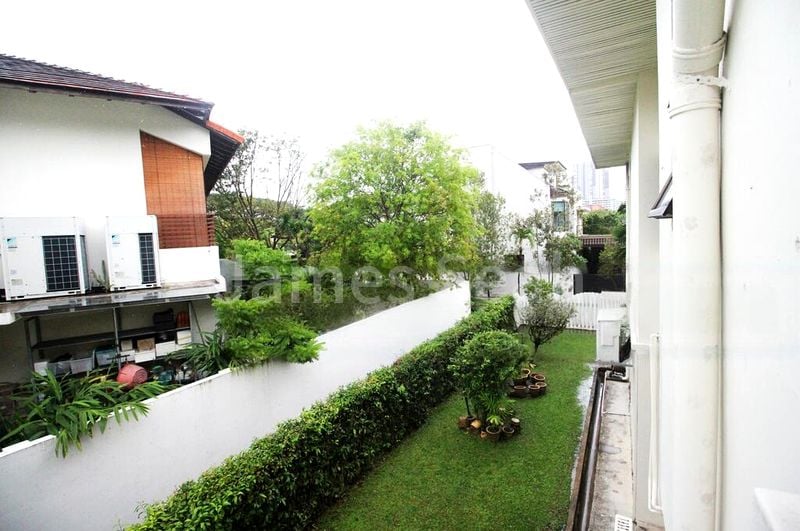 4 Bed Bungalow (Landed) for Sale in  Clementi Park - Image 1
