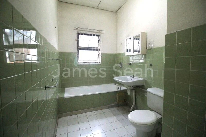 4 Bed Bungalow (Landed) for Sale in  Clementi Park - Image 14