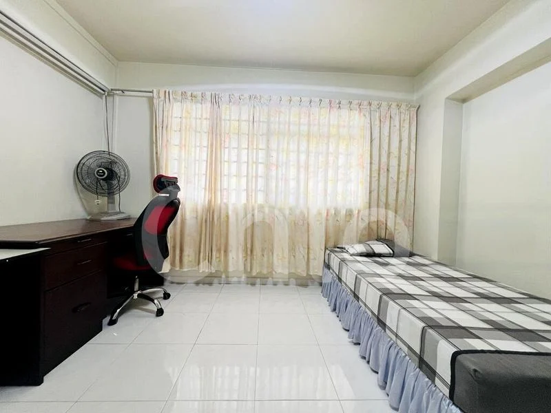 Common Room (HDB) for Rent in  81 Strathmore Avenue - Image 3