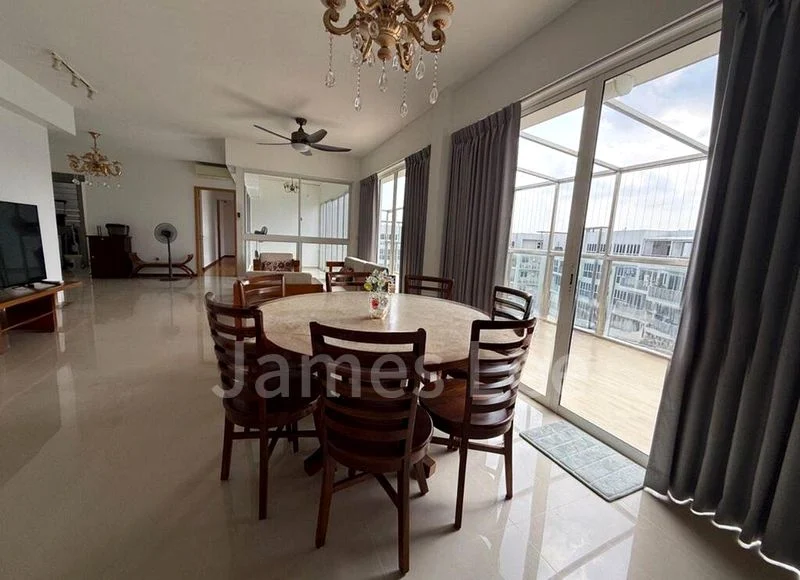 5 Bed Condo for Sale in  Forestville - Image 4