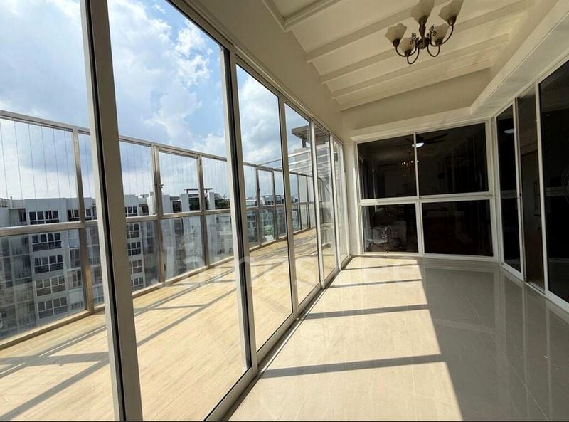 5 Bed Condo for Sale in  Forestville - Image 1