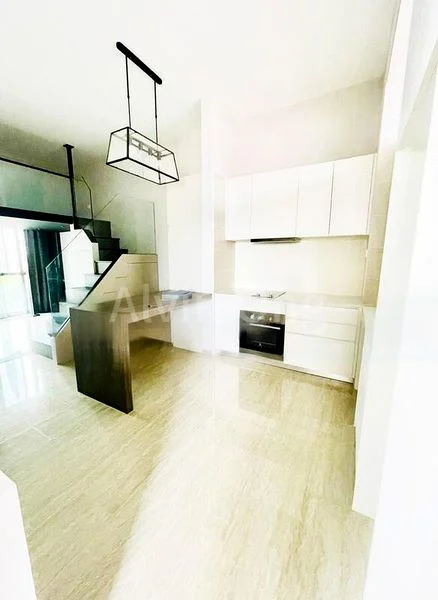 Stratum: Industrial Workshop (B2) for Sale; 1,500 Sq Ft, on High Street. - Image 2